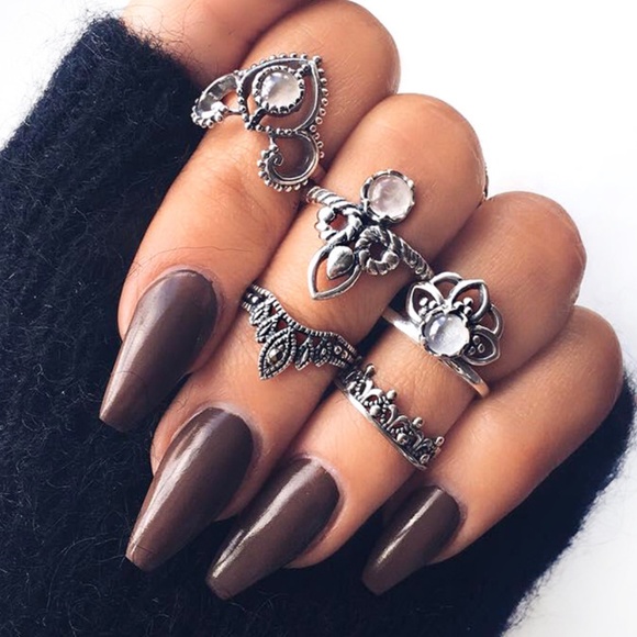 **KORDULA* 5-Pc Vintage Silver Gem Fashion Ring Set - Picture 1 of 5